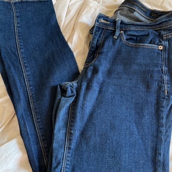 Womens Calvin Kline jeans - Picture 3 of 4